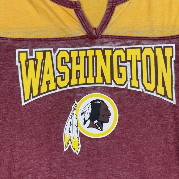 Washington Shirt Women’s Medium Red Gold NFL Sports Logo V-Neck - Picture 4 of 9